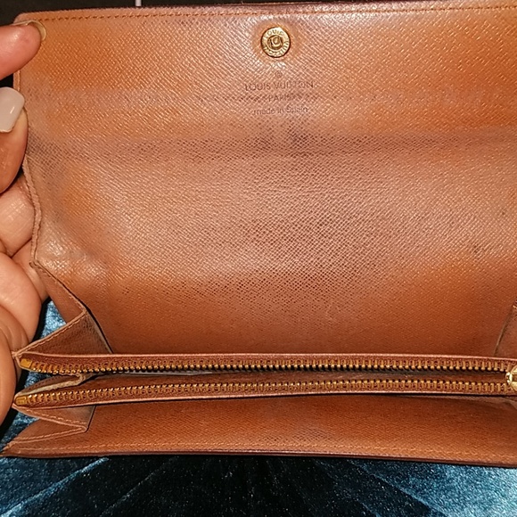 Authentic Louis Vuitton Sarah wallet Vintage - Picture 2 of 7